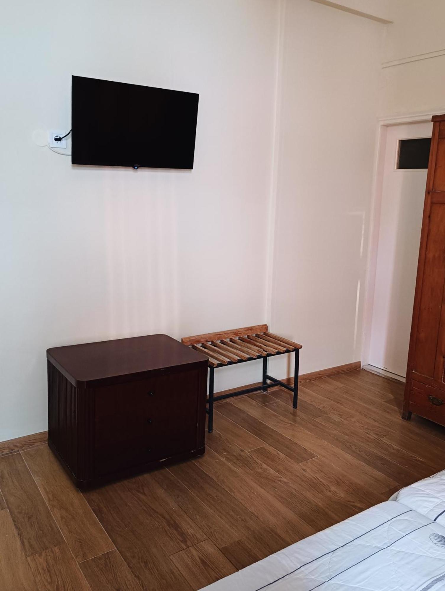 Anesis Hotel 루트라 에디프수 외부 사진
